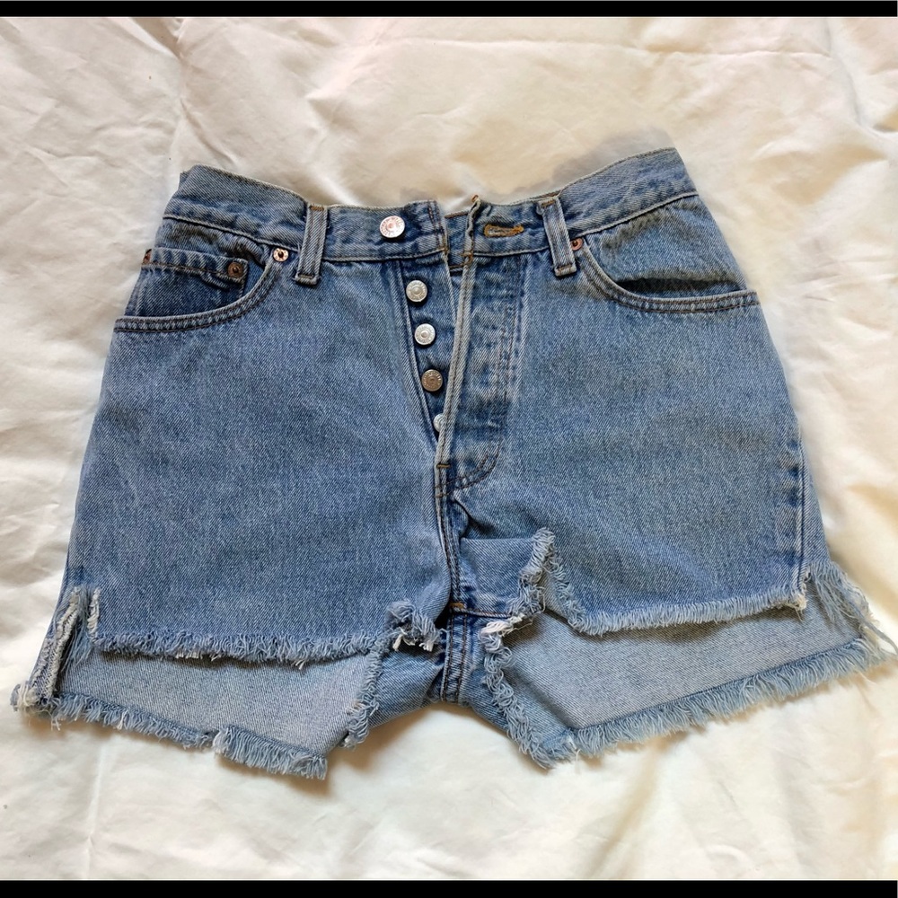 Vintage red label Levi’s Cut off jeans
